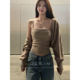 摩卡慕斯灯笼袖绞花针织开衫女秋季宽松外套吊带背心纯欲风两件套