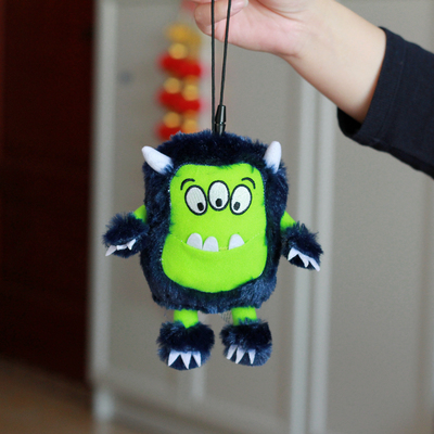 绿色三眼怪物小鬼怪毛绒小挂件