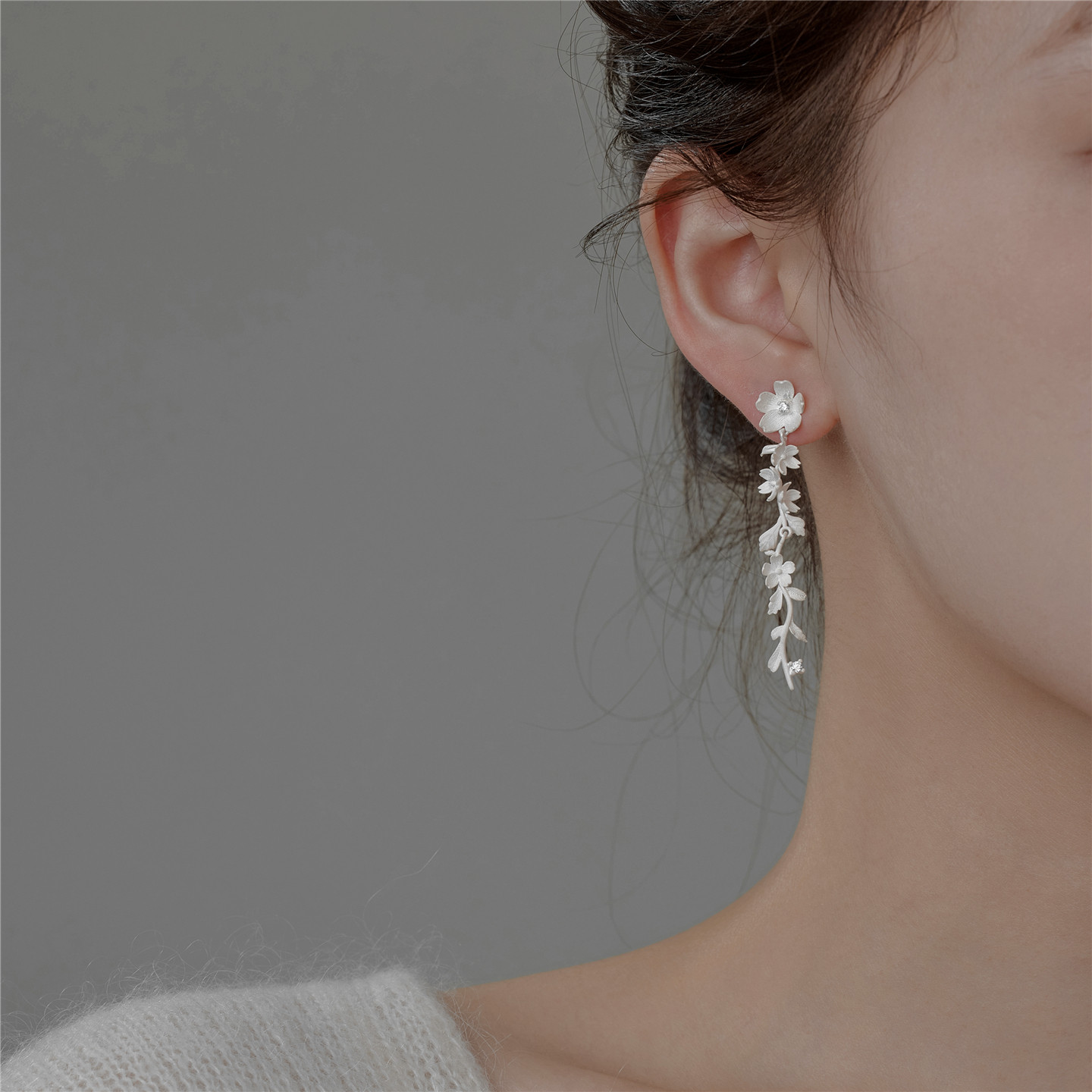 梵灵小众设计藤蔓花耳钉流苏感