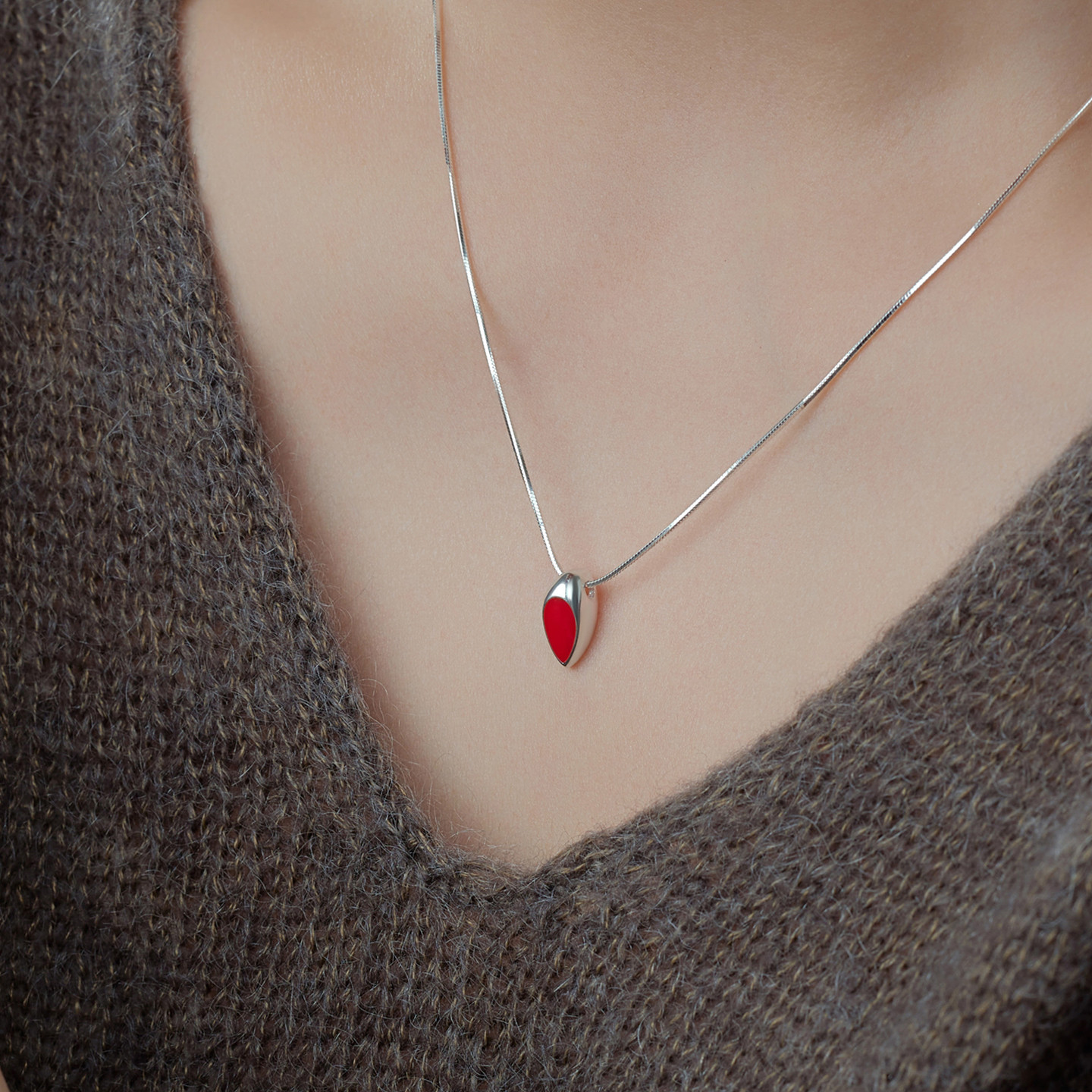 梵灵设计师款心悬一线项链S925银