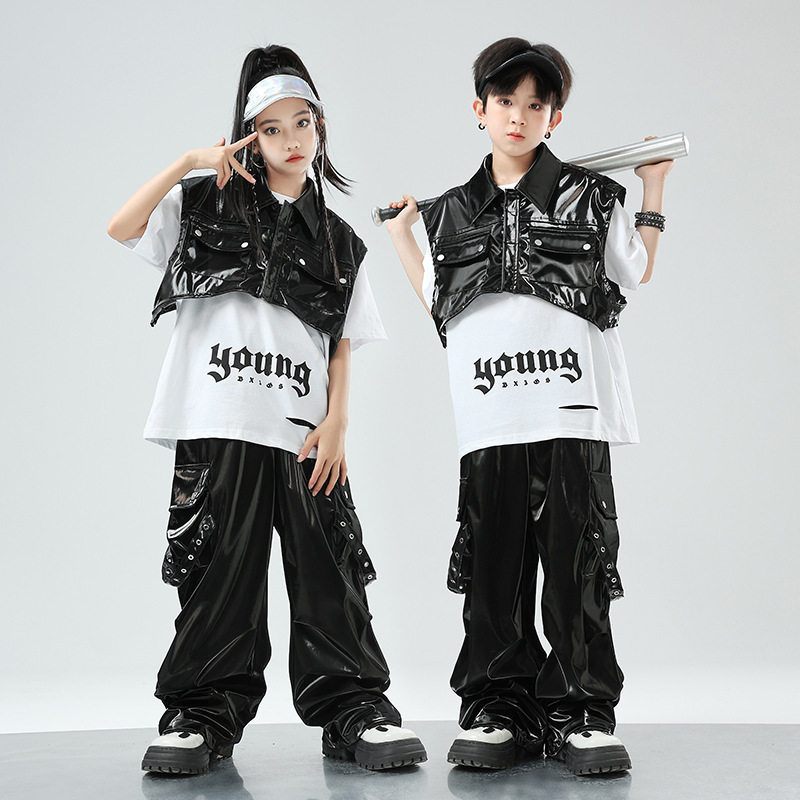 街舞儿童潮服演出服男童套装hiphop童装定制爵士女孩皮衣马甲走秀