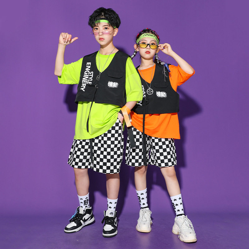 儿童街舞演出服套装夏季短款马甲三件套男童定制女童爵士舞架子鼓