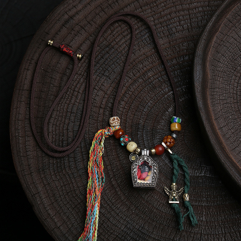 藏式文玩老铜嘎乌盒吊坠毛衣链回流骨玛瑙铜配饰手工编织绳项链