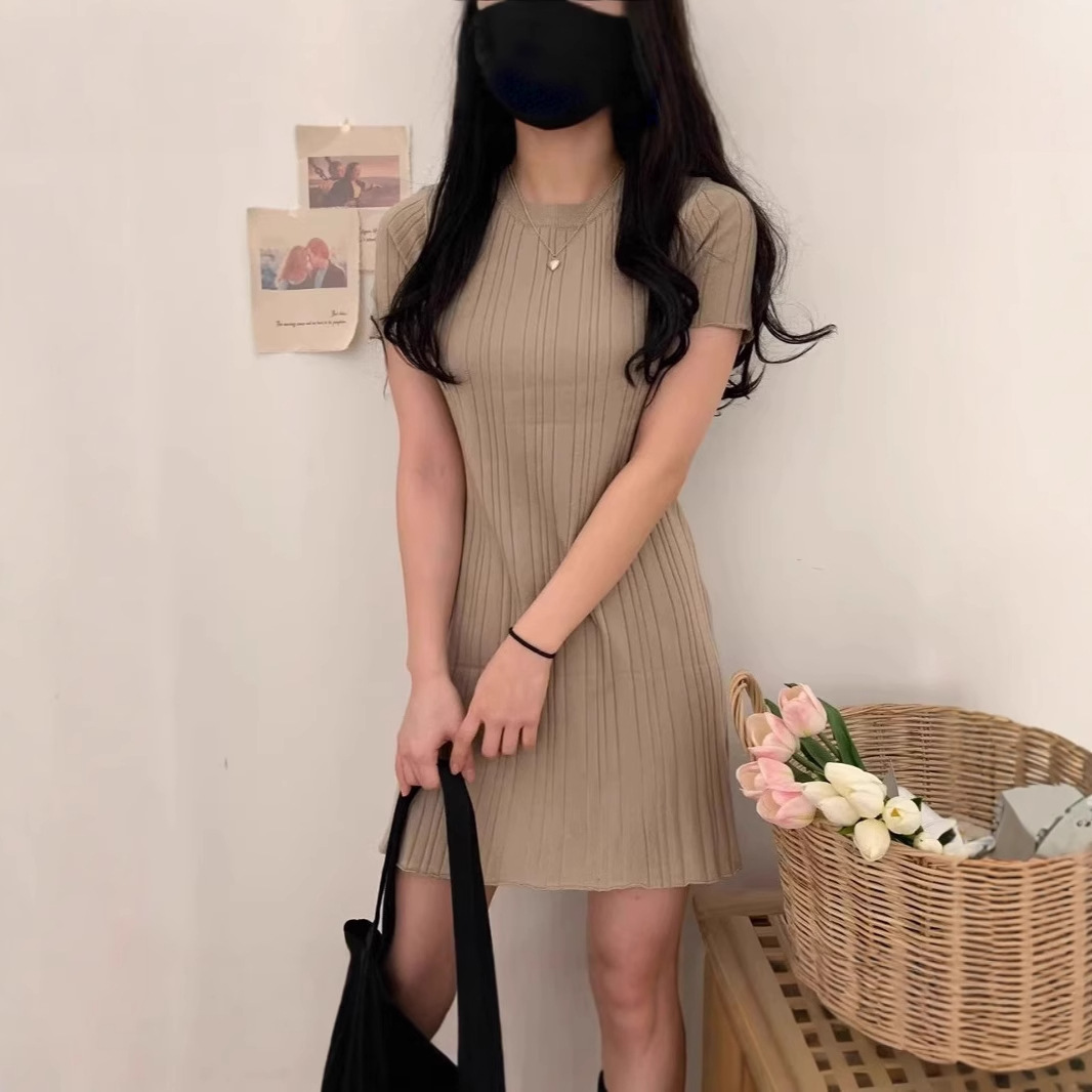 温柔系法式初恋茶歇裙女夏新款收腰显瘦绝美气质针织包臀连衣裙子