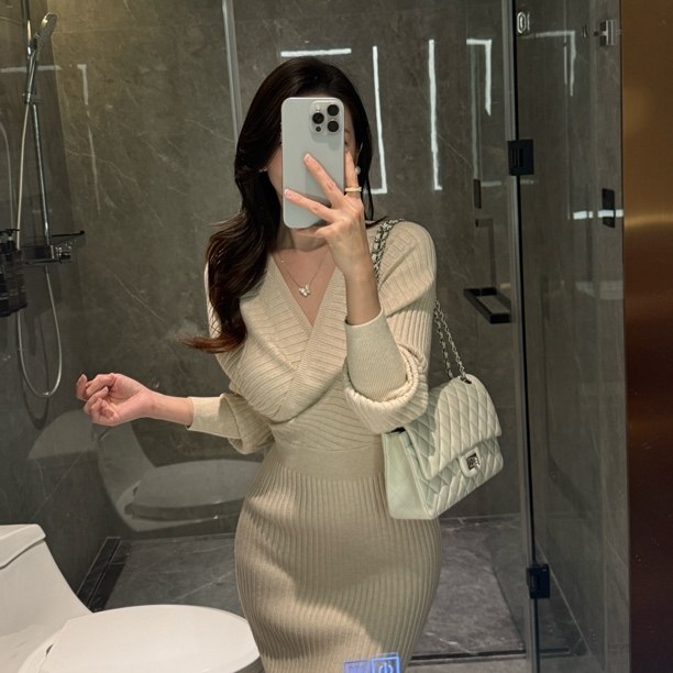 【那不勒斯情话】弹力针织性感修身连衣裙冬季气质V领收腰包臀裙,女装/女士精品,连衣裙,淘宝优惠券,粉丝福利购,淘宝优惠卷