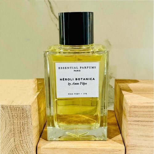 Essential Parfums香水毋缺之水帝国之木基本香氛我的香根草试香