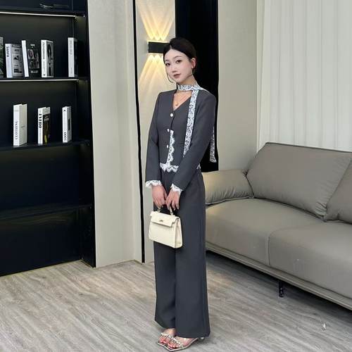 小个子V领飘带气质套装