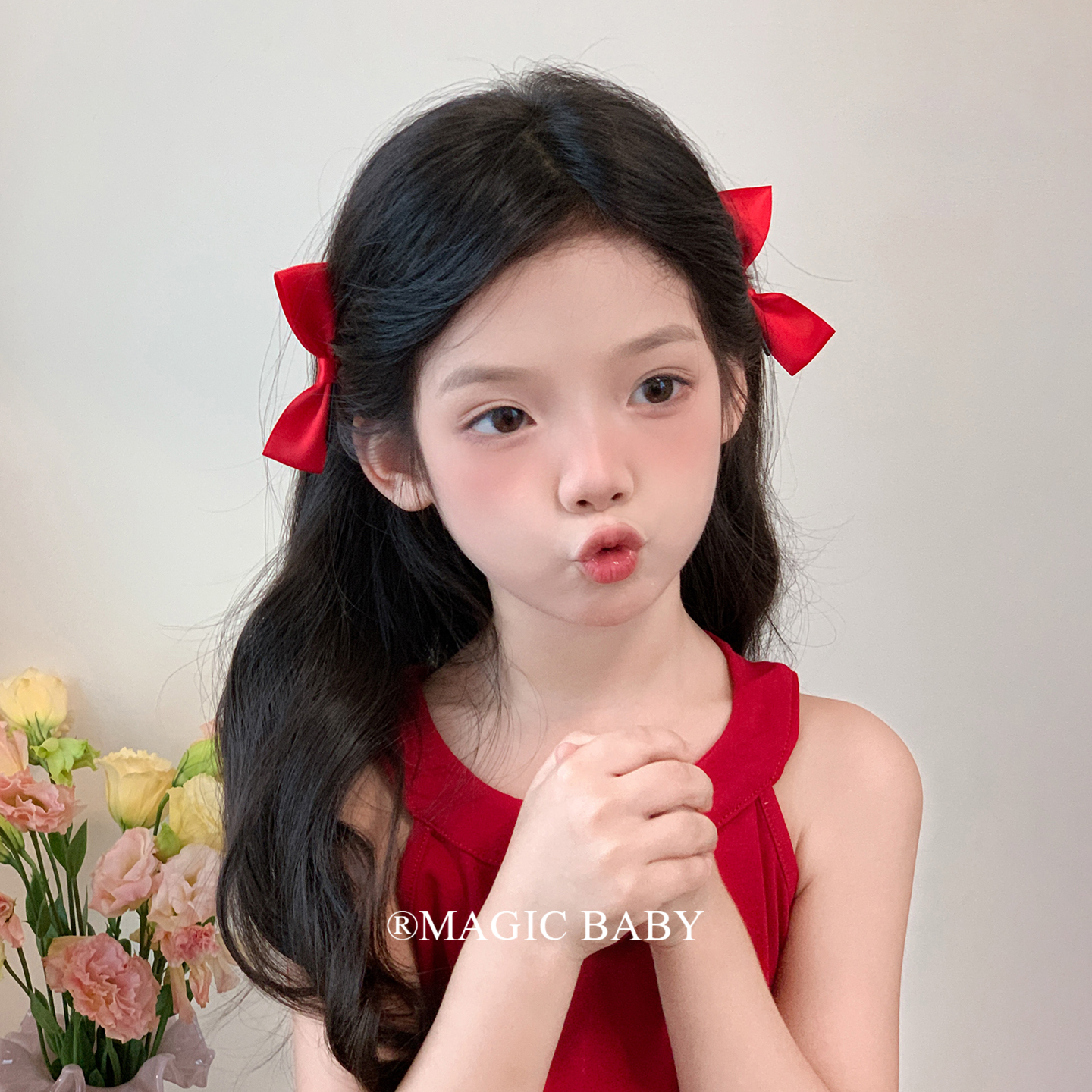 魔丽宝贝立体红色缎面蝴蝶结发夹