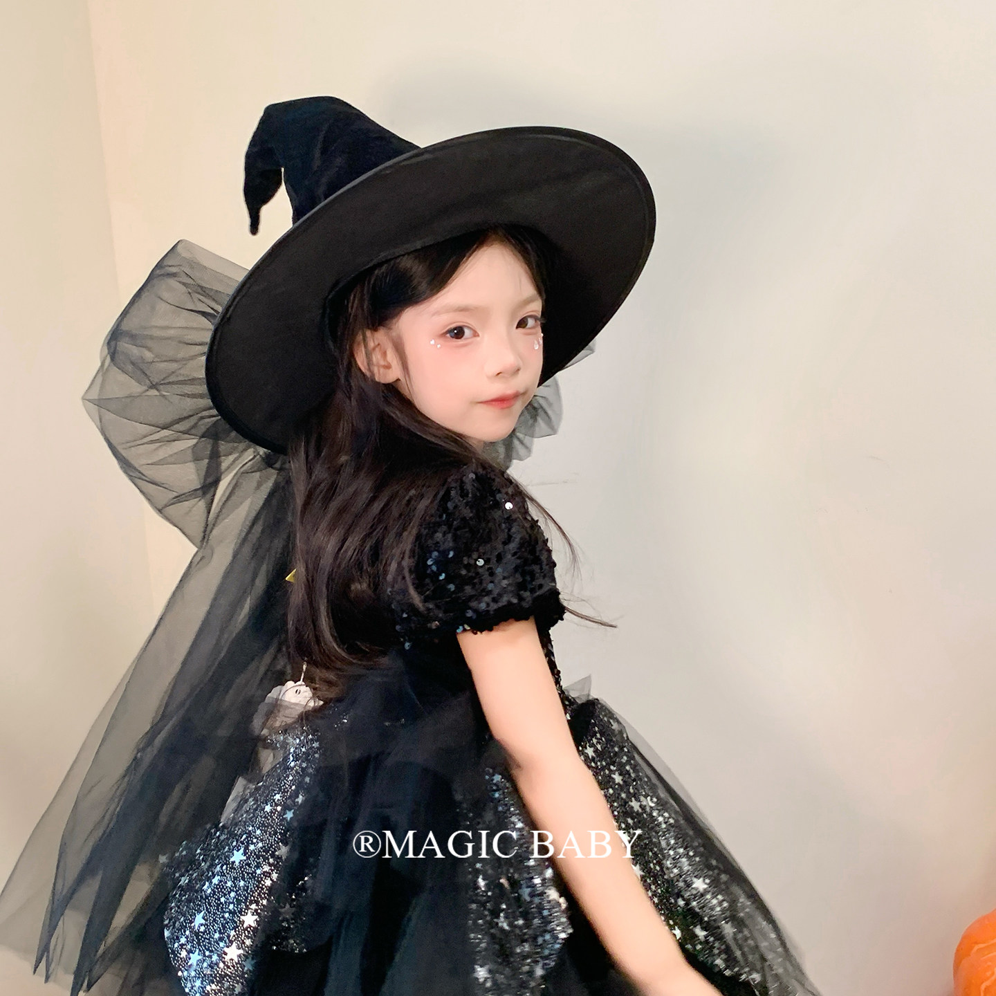 儿童黑色超大网纱蝴蝶结丝绒帽子万圣节女巫魔法帽巫师小魔女装饰