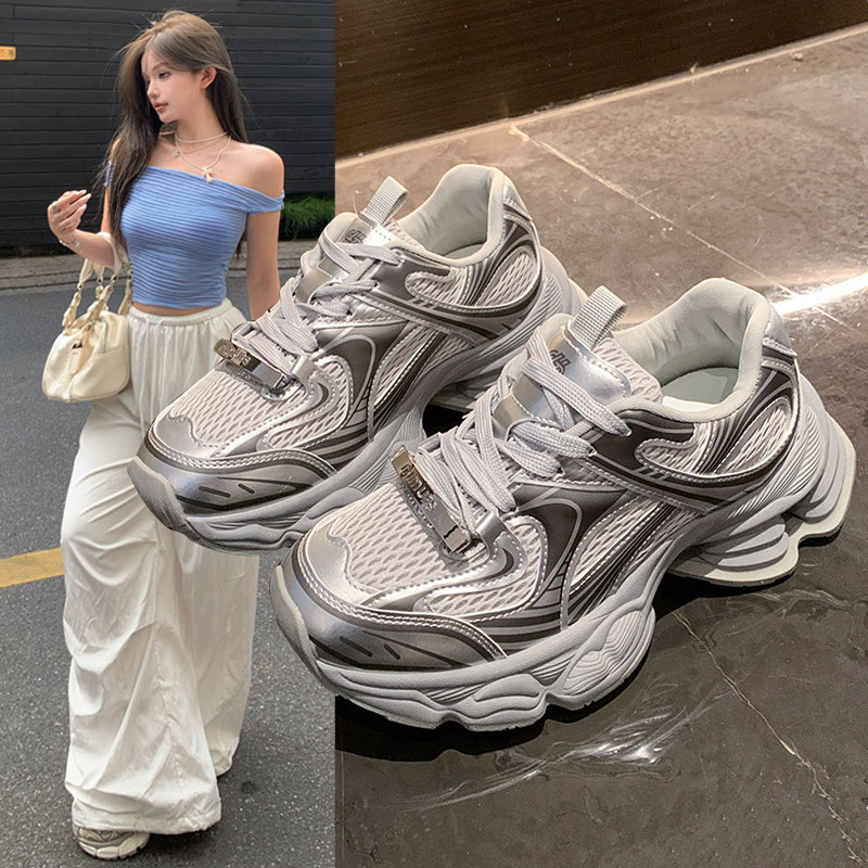 厚底增高轻便运动老爹鞋女2026新款春季网面透气软底爆款休闲鞋子