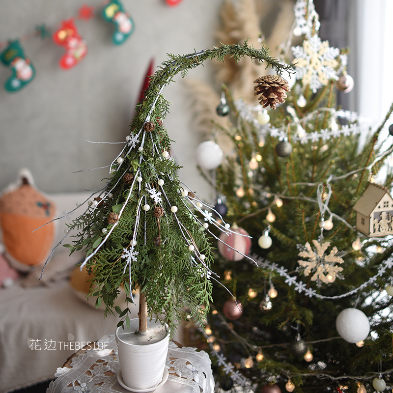 花边THEBESIDE手工圣诞树造型