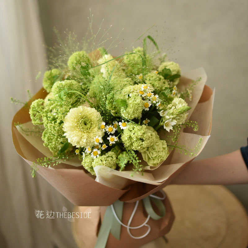 花边《金牛座》十二星座生日礼物青色系木绣球混搭鲜花束北京闪送