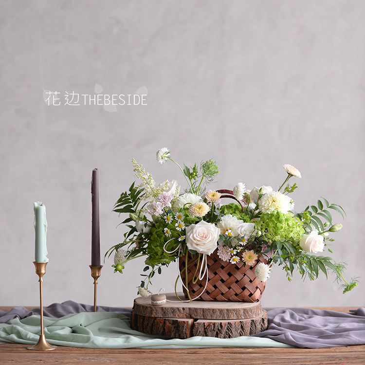 花边thebeside《清凉花篮鲜花