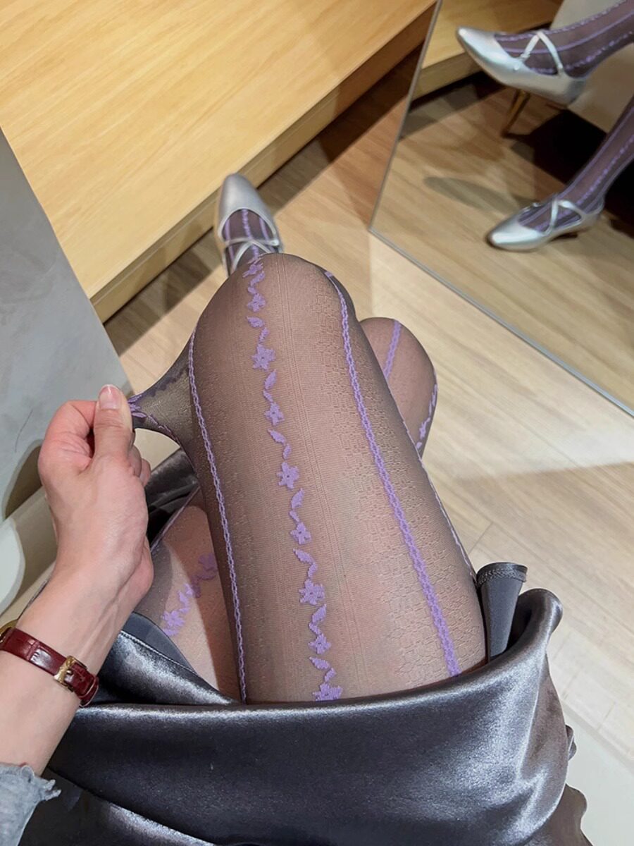 PURPLE IS REALLY CHARMING WHO WEARS IT AND WANTS TO GET SLIGHTLY DRUNK GRAY BOTTOM STOCKINGS TOO RETRO ROMANTIC ATMOSPHERE