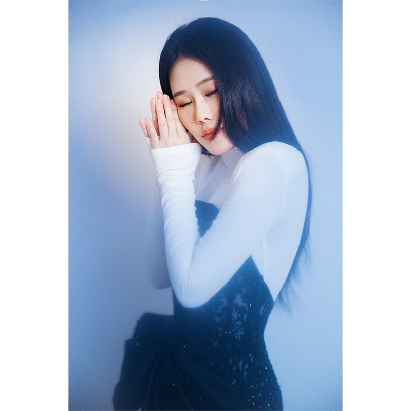 袁娅维高清大海报定制墙贴写真相纸挂画歌手专辑音乐美女封面图14