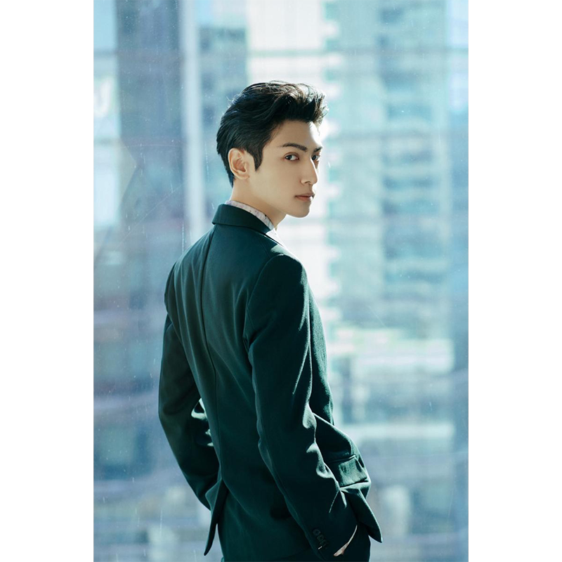 罗云熙高清大海报定制墙贴写真相纸挂画电影半是蜜糖半是伤装饰画