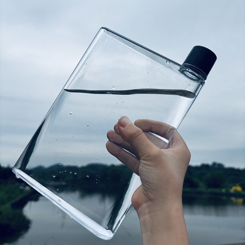 创意礼品扁平塑料杯A5纸张水杯学生运动随手杯A6memo水壶