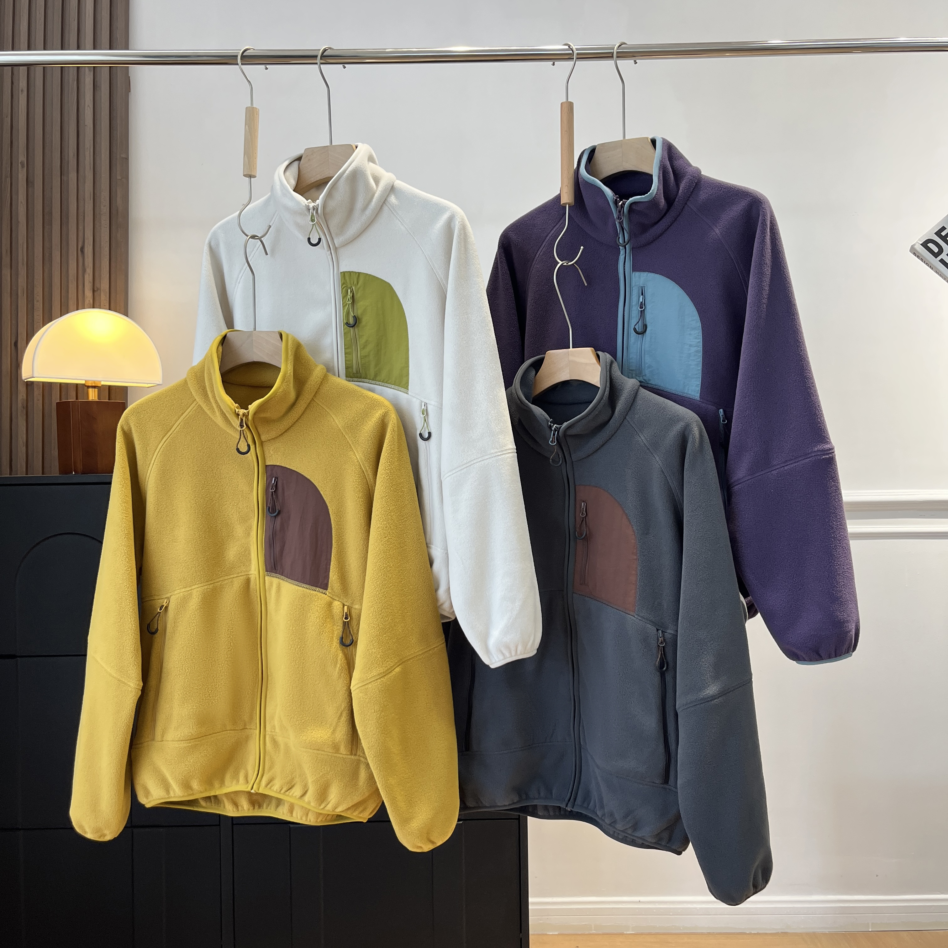 情侣款抓绒秋冬山系户外徒步撞色口袋休闲卫衣男女宽松摇粒绒外套