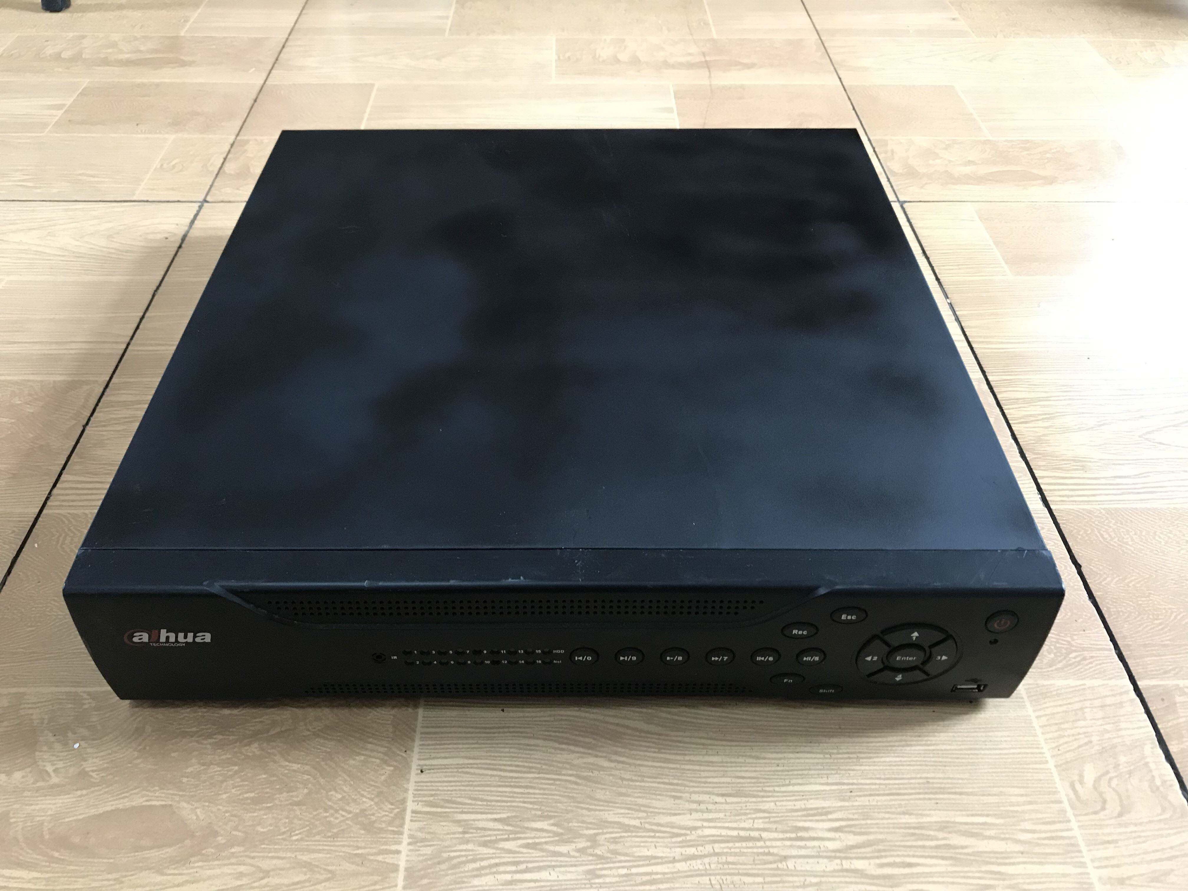 大华dvr5816-s 16路高清模拟硬盘录像机 带环通矩陈 手机远程议价