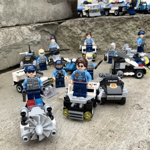 满5盒包邮！城市英雄系列！海陆空大作战！1变2情景颗粒积木套装