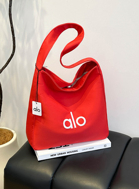 alo跨境瑜伽包单肩手提包户外运动包托特包防水游泳包揉纹购物袋