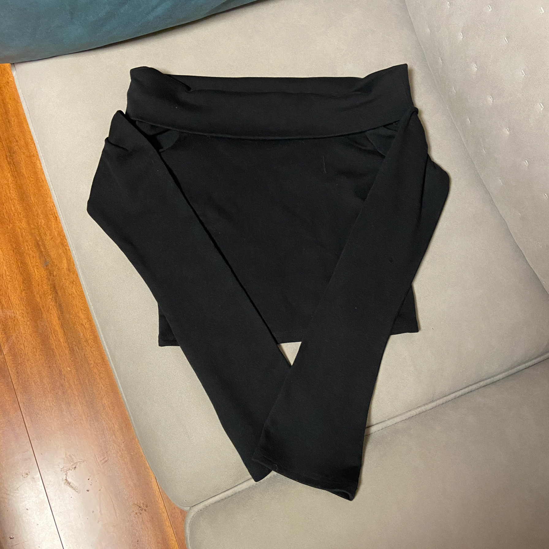 日单女士时尚一字肩长袖T恤春秋外贸新款辣妹修身显瘦露肩上衣