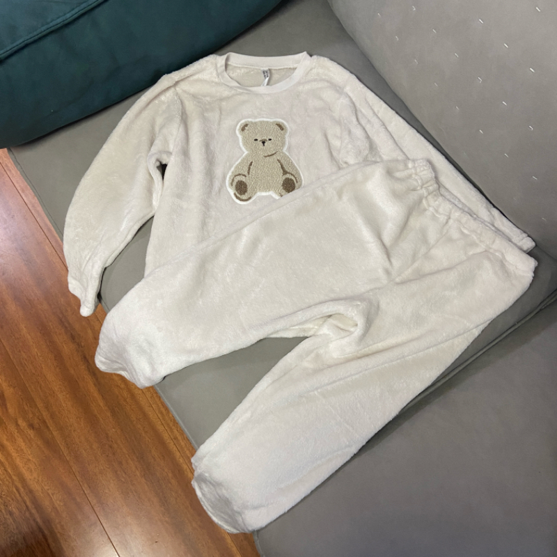 日单男女童天鹅绒家居服套装秋冬外贸睡衣睡裤加绒卡通小熊居家服
