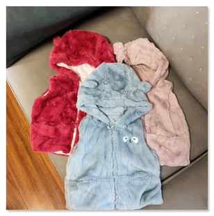 儿童马甲秋冬男童女童连帽背心宝宝仿獭兔毛外套厚保暖上衣撤柜