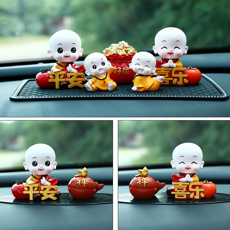 汽车摆件摇头创意小和尚车载弥勒佛保平安可爱公仔车内装饰品树脂