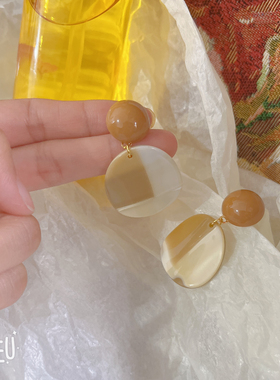 BoBo2026摩卡拿铁撞色晕染亚克力耳环女小众温柔耳钉复古高级耳饰
