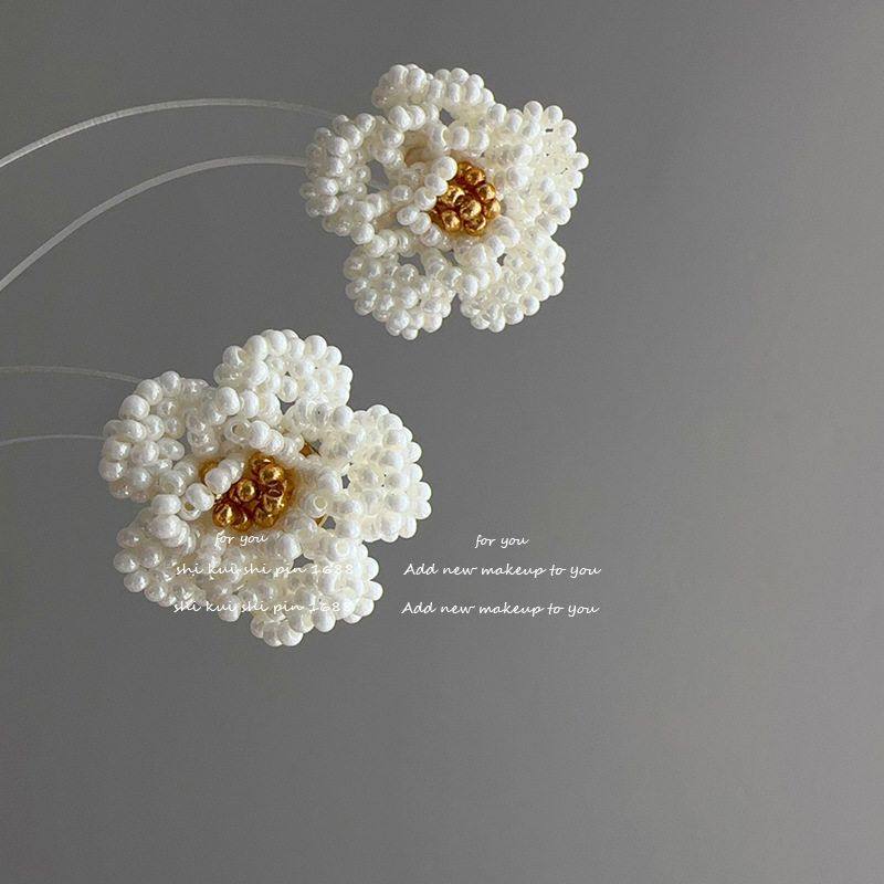 小香风奶油山茶花耳钉女手工串珠花朵高级质感编织无耳洞耳夹饰品,饰品/流行首饰/时尚饰品新,耳钉,淘宝优惠券,粉丝福利购,淘宝优惠卷