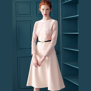 绝色时尚维多利亚粉色丝绒拼接连衣裙女秋冬装2025新款淑女大摆裙