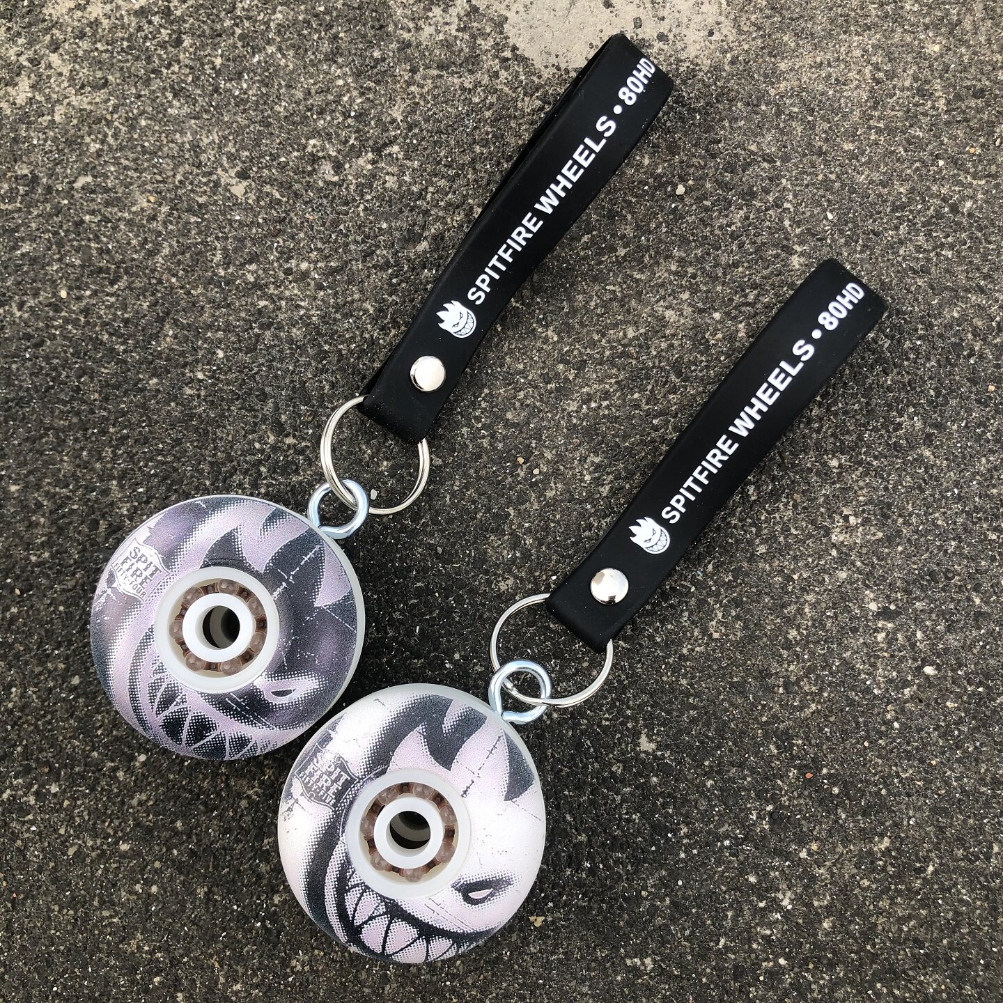 小火人钥匙扣 Spitfire钥匙扣 滑板钥匙扣 滑板轮钥匙扣 滑板礼品