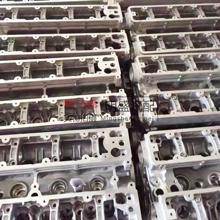 标致408 508雪铁龙世嘉c5 1.8 2.0 2.3发动机气缸盖缸体中缸总成