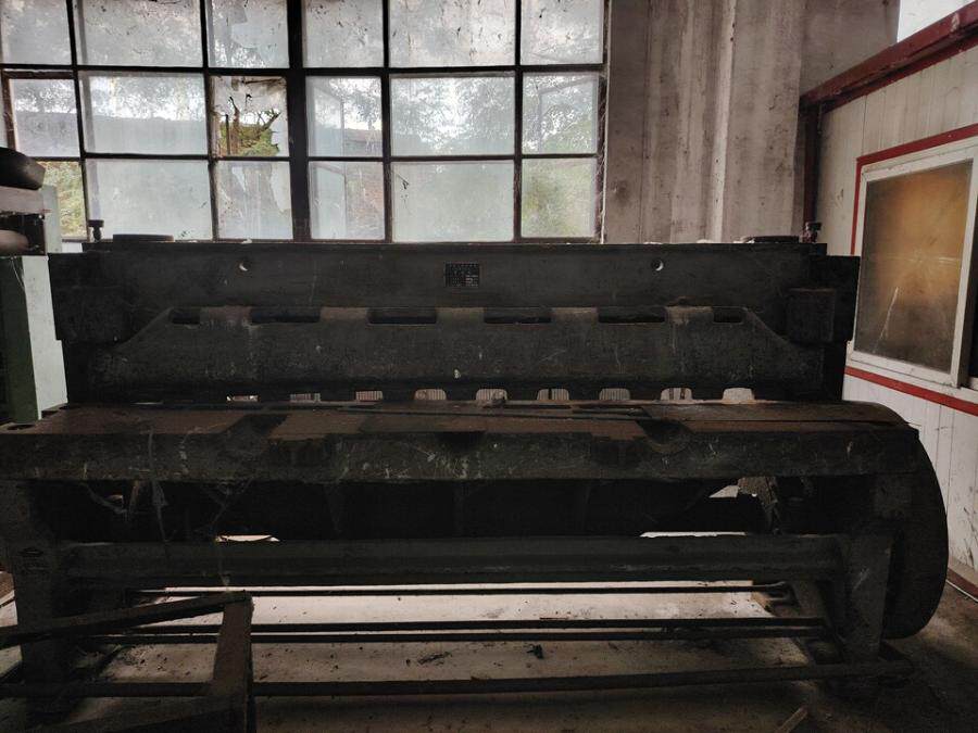 5月15日沈阳市钢球公司名下所有的机器设备、库存商品及周转材料网络拍卖公告