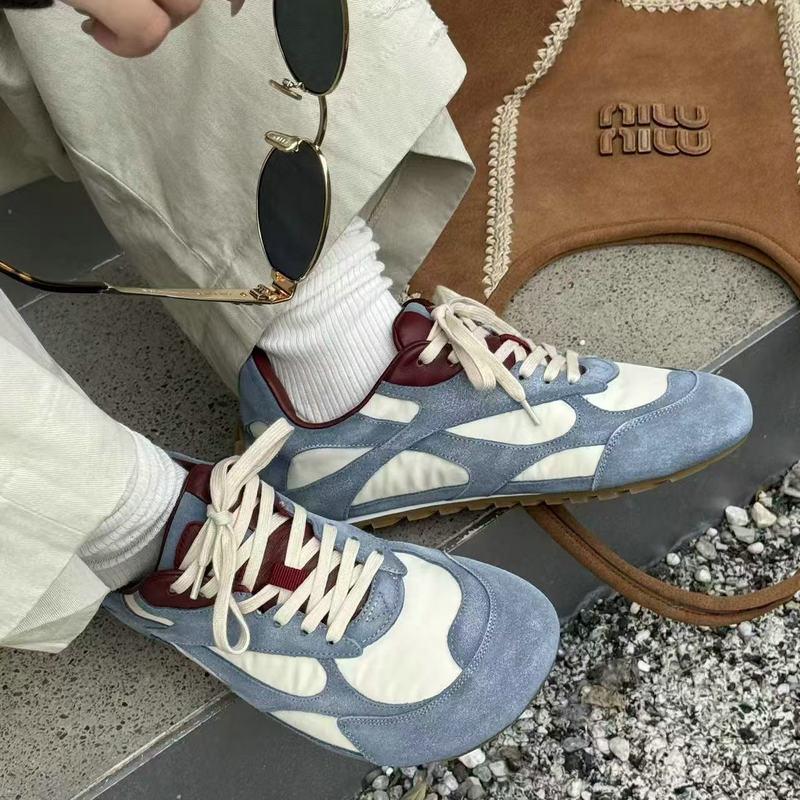 诗歌兰2025年秋季新款增高德训鞋