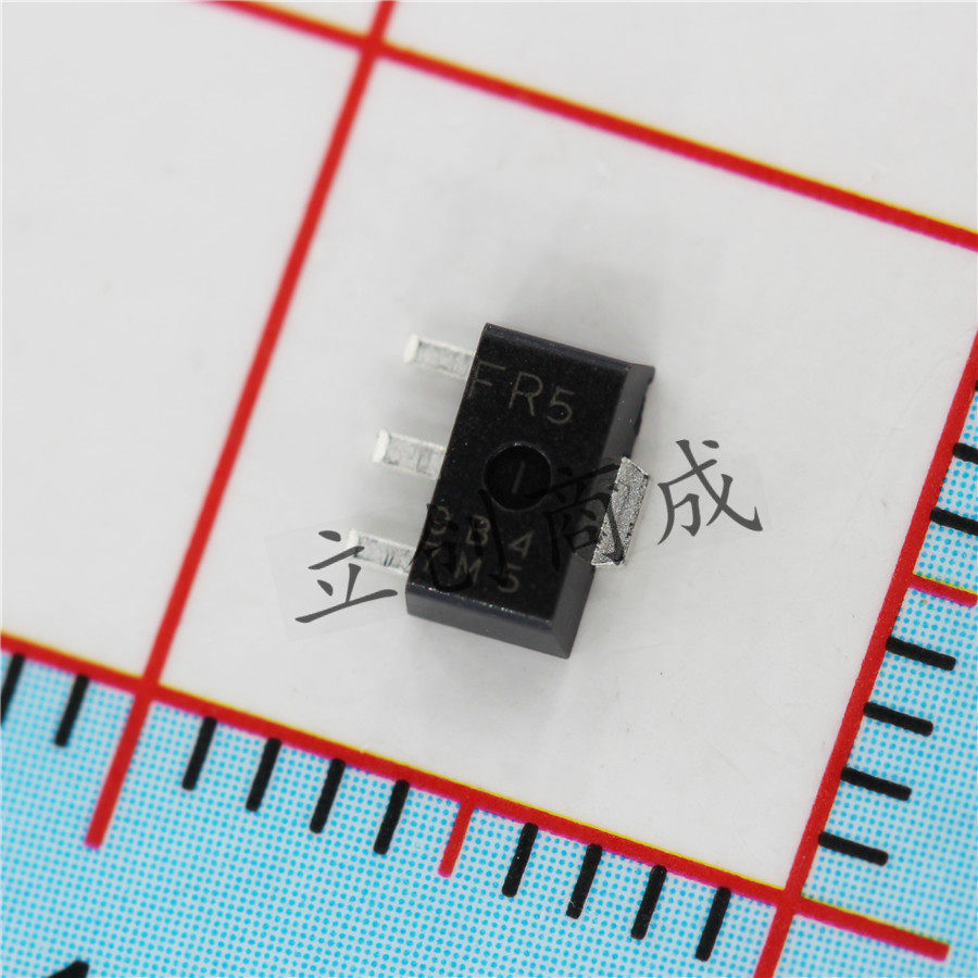 贴片三级管 2SC4988 丝印 FR NPN硅 射频小信号晶体管 SOT-89