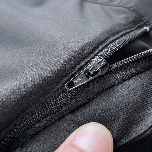 Холодные технологии!Ежедневная одиночная эластичность мужчин, быстрое удивление, узколетние обрезанные брюки с узкими обрезанными брюками 8956