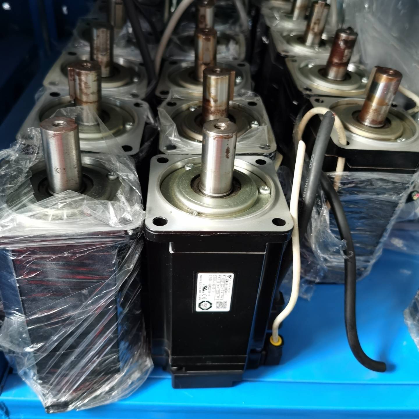 议价5系1KW套装SGMAV-10ADA61  SGDV-7适用