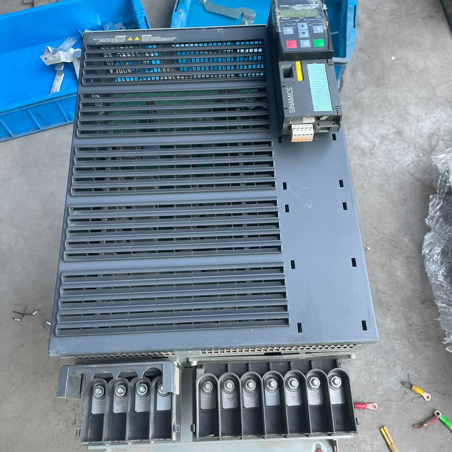 议价240变频器 6SL3224-0BE34-5UA0 4适用