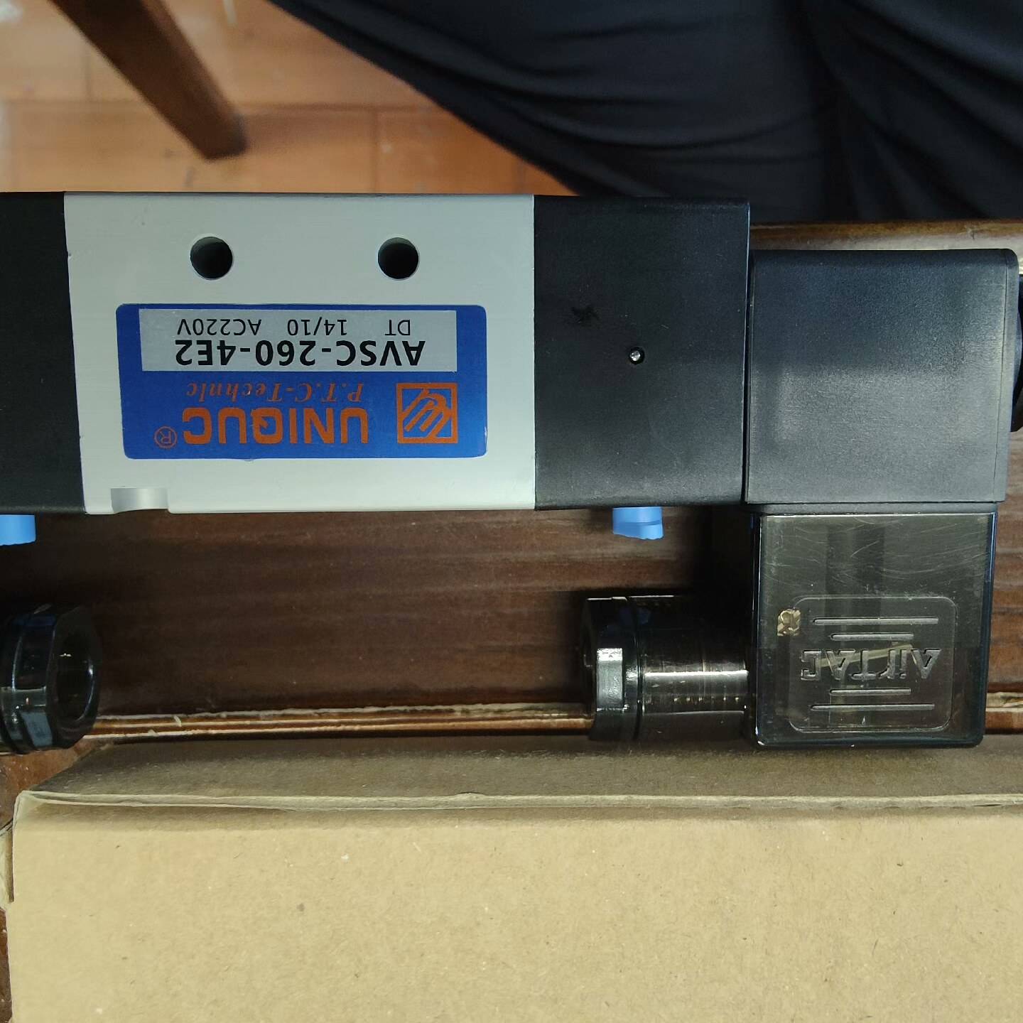 议价台湾优力克 UQUC电磁阀Avsc-260-4E2适用