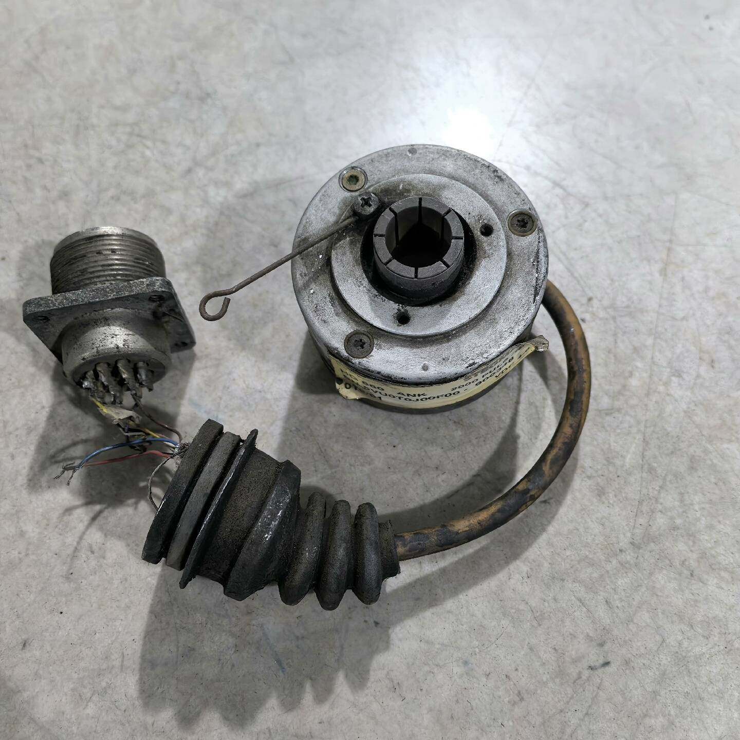 议价光电旋转编码器HG660ANK 2000 PULS/REV适用