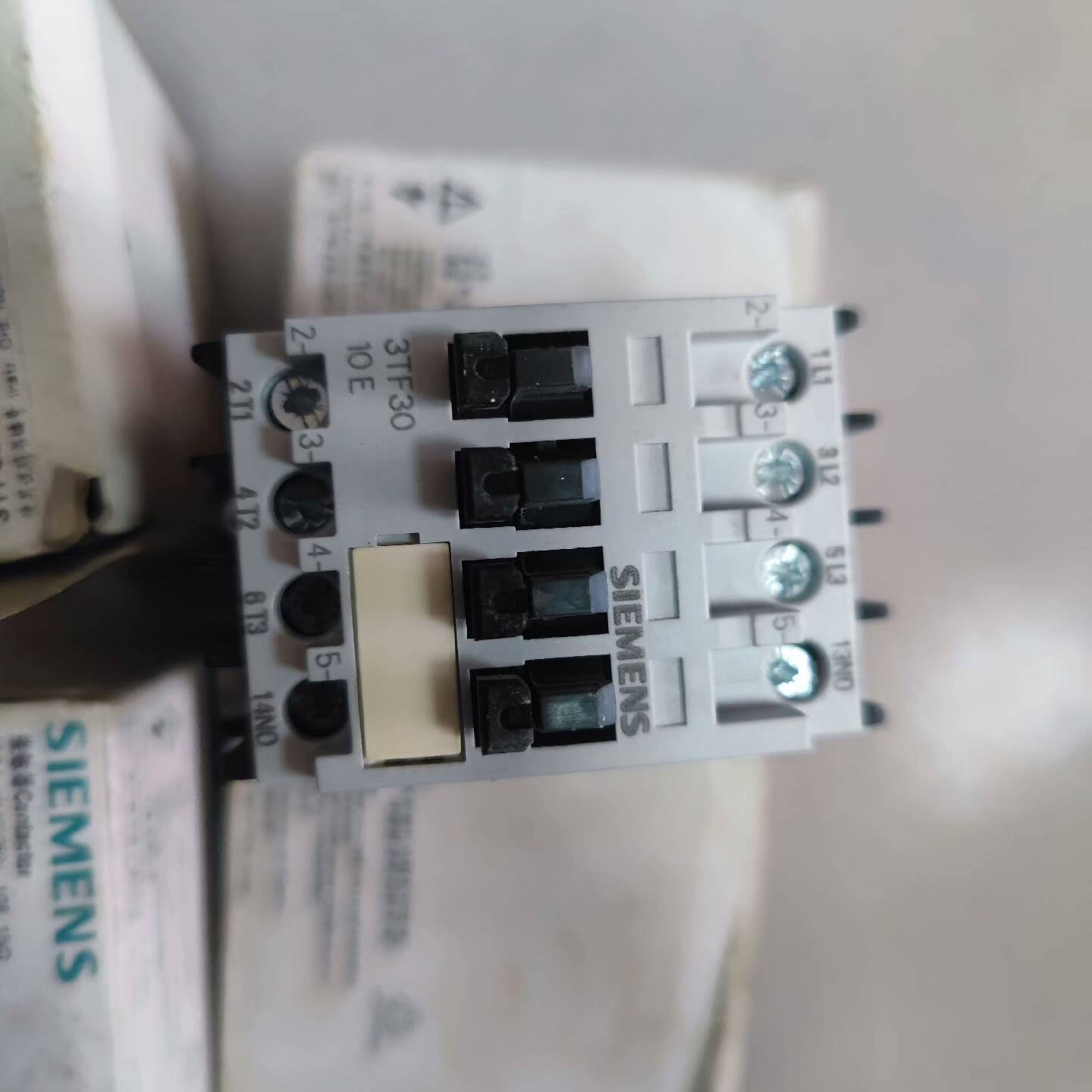 议价西门子交流接触器3TF30 10－0XM0 线圈适用