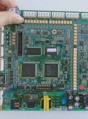 议价日钢注塑机电路板TCUA-21一块。适用