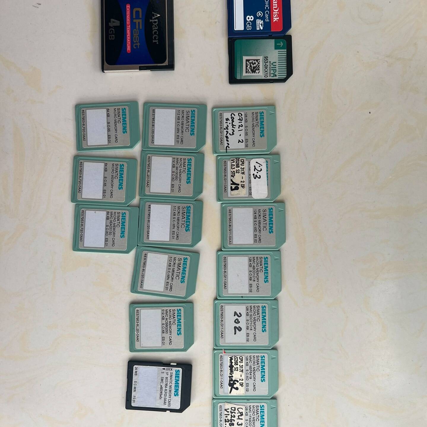 议价plc内存卡，8个128kb.3个64kb,1个24M适用