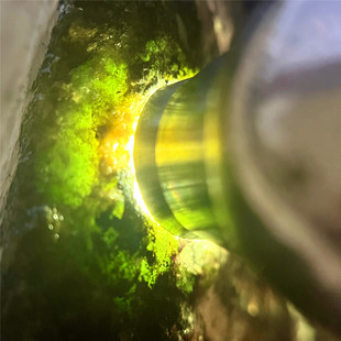 天然老坑翡翠玉石莫湾基敞口老皮壳油性足种水化开起雾有荧光飘花