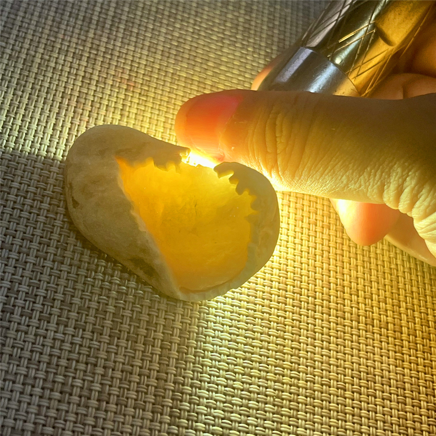 天然老坑翡翠玉石大马坎冰黄表现