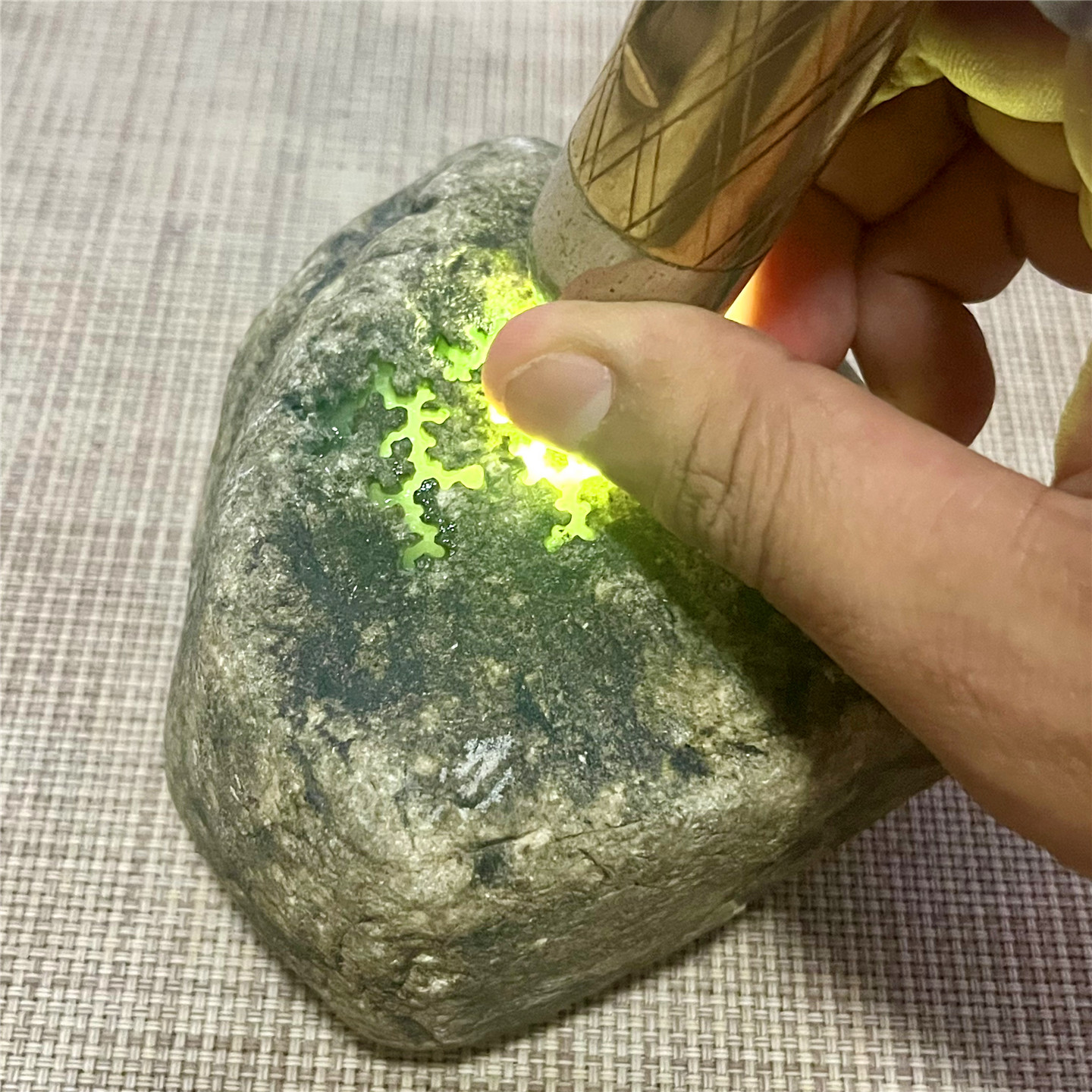天然老坑翡翠玉石南奇飘花手镯料