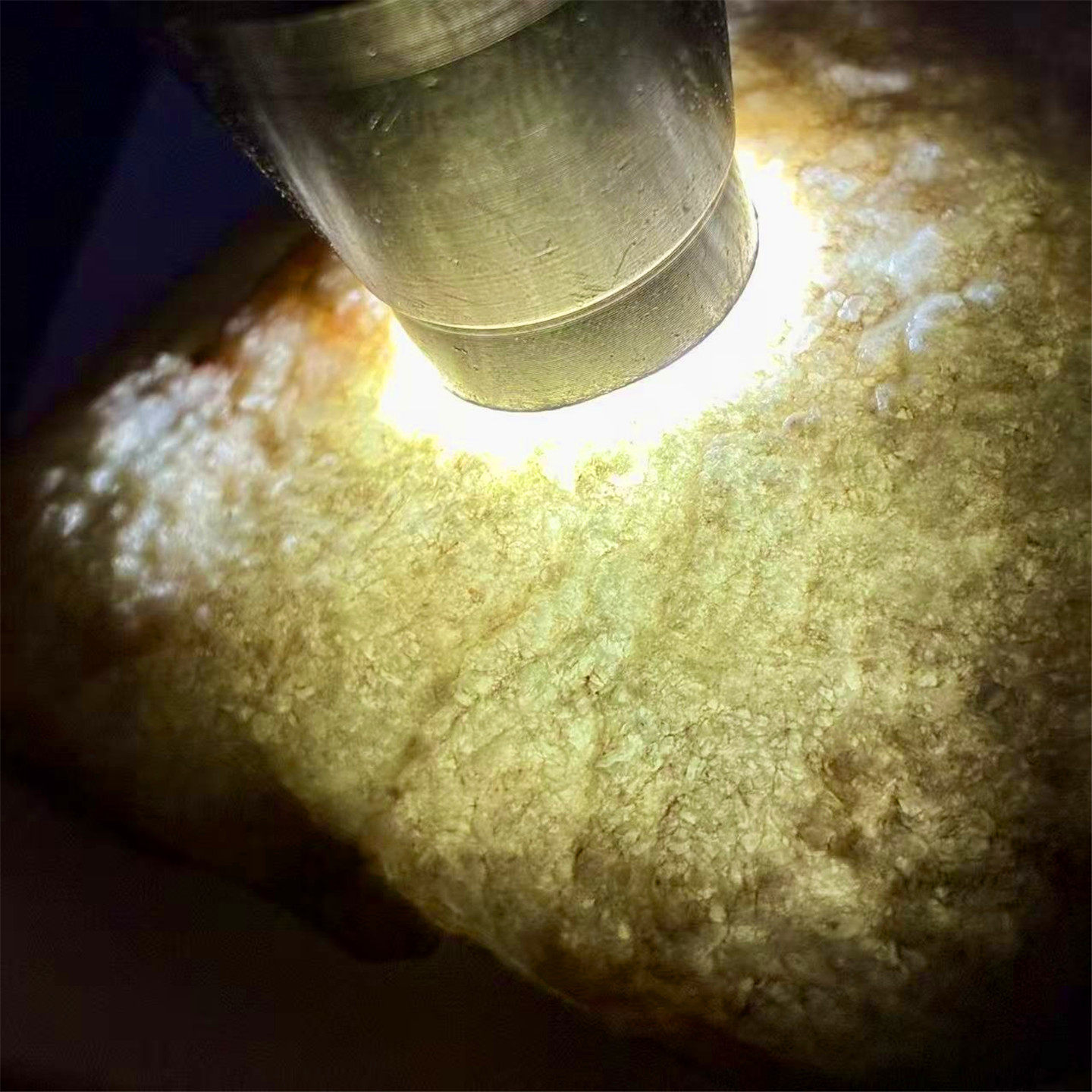 翡翠原石玉石毛料莫西沙敞口脱沙冰料种水全透荧光十足起罡牌子料