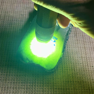 翡翠原石玉石毛料莫湾基敞口大窗口肉质细腻种水化开有飘花牌子料